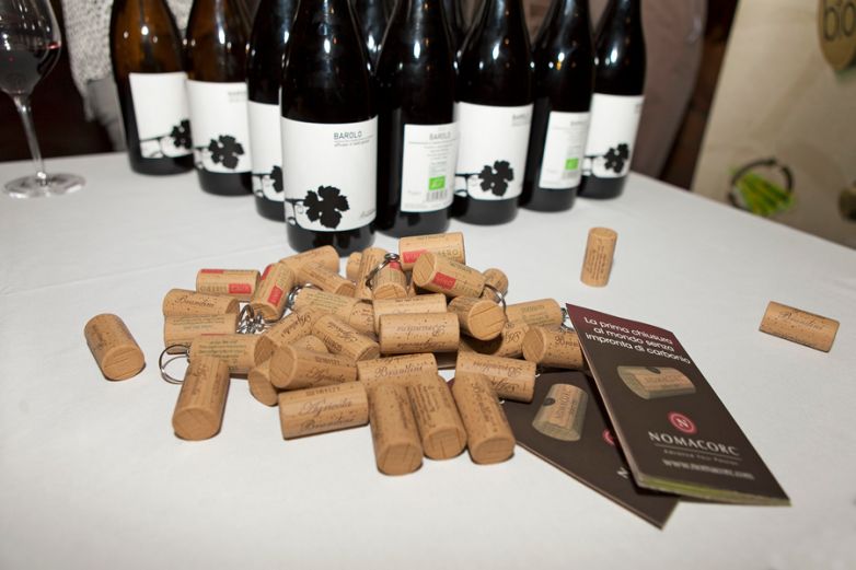 E’ di Brandini il primo Barolo al mondo NON tappato con sughero!